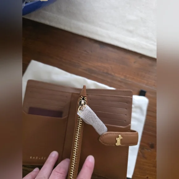 Radley London Small Bifold Wallet Brown Leather New With Dust Cover Bag - Picture 2 of 6